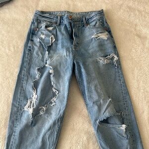 American Eagle- Ripped-Jeans-  light washed - 2 regular